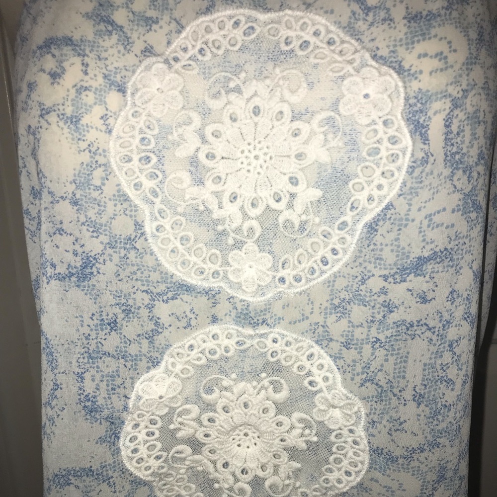 Frenchi blue and white tank top - Picture 5 of 6